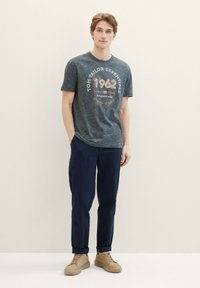 TOM TAILOR MIT LOGO - Potiskana majica - navy grey mint finestripe