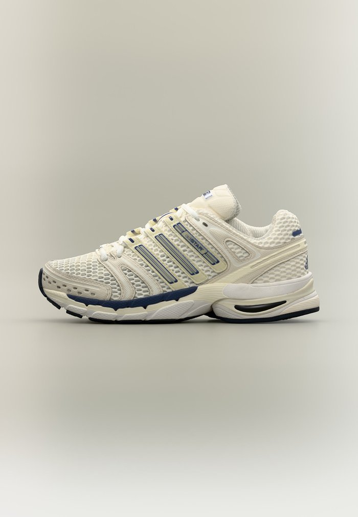 adidas ADISTAR CONTROL 5 UNISEX - Trainers - white/ice gold metallic/night indigo