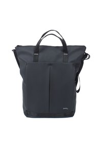 Zwarte totebag gemaakt van duurzaam materiaal, met dubbele handvatten aan de bovenkant, een verstelbare schouderriem en voorzakken met een minimalistisch ontwerp.