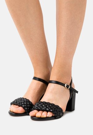 Marco Tozzi Riemensandalette - black