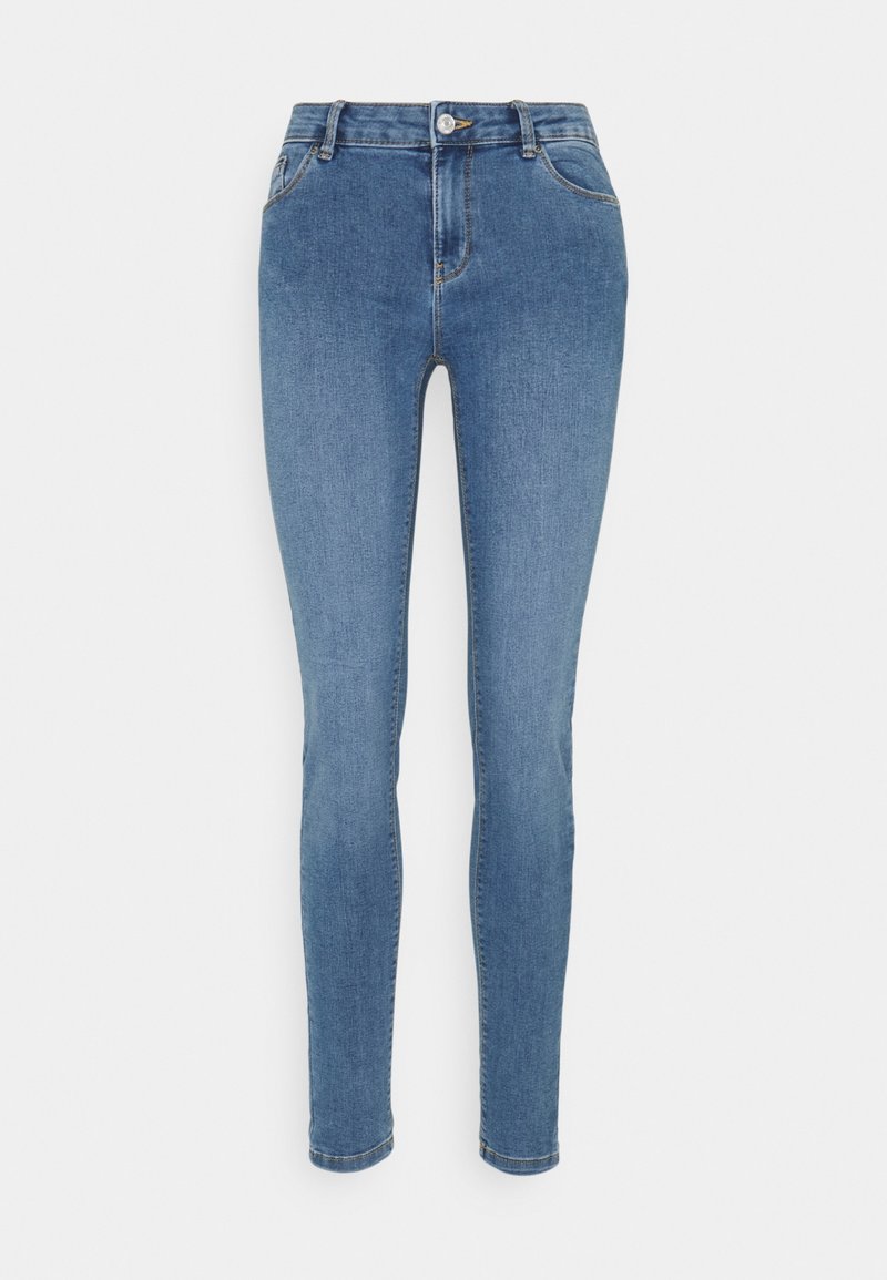 Jean skinny bleu taille haute avec fermeture avant par bouton et zip, poches avant et passants de ceinture sur fond blanc uni.