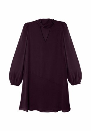Dunkellila Kleid mit langen puffärmel, einem hohen Kragen und einem dreieckigen Ausschnitt vorne. Der Stoff wirkt leicht und strukturiert.