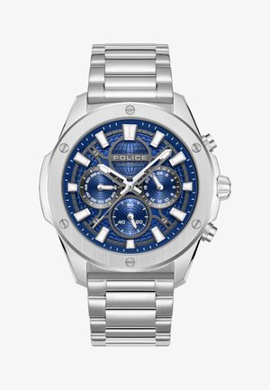 Srebrny metalowy zegarek chronograf z niebieską tarczą, trzema podtarczami, świecącymi białymi oznaczeniami i logo "POLICE" poniżej godziny 12.