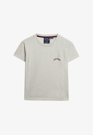 Lichtgrijs katoenen T-shirt met korte mouwen, voorzien van een ronde halslijn en een klein rood "Superdry" logo op de linkerkant van de borst.