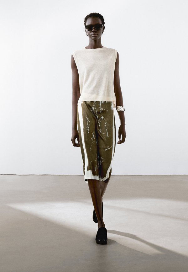 LIGHTWEIGHT SLEEVELESS  - Top - beige3