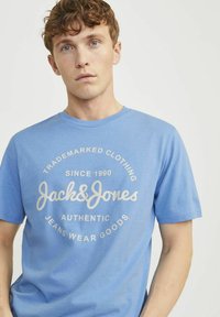 Jack & Jones RUNDHALS - T-shirt con stampa - pacific coast