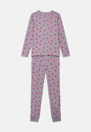 Set di pigiama viola composto da maglia a maniche lunghe e pantaloni abbinati. Motivo a cuori rossi su tutta la superficie. Tessuto morbido ed elastico con polsini su maniche e caviglie.