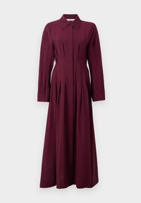 Langärmliges, tiefburgunderfarbenes, knöpfbares Kleid mit Kragen, tailliertem Schnitt und ausgestelltem Rock, aufgehängt vor weißem Hintergrund.