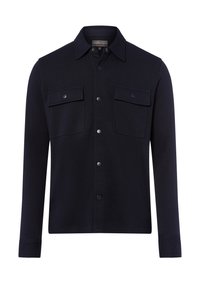 Donkerblauwe overhemdjacket van een zachte stof met een traditionele kraag, twee borstzakken en een sluiting met knopen aan de voorkant. Heeft lange mouwen.