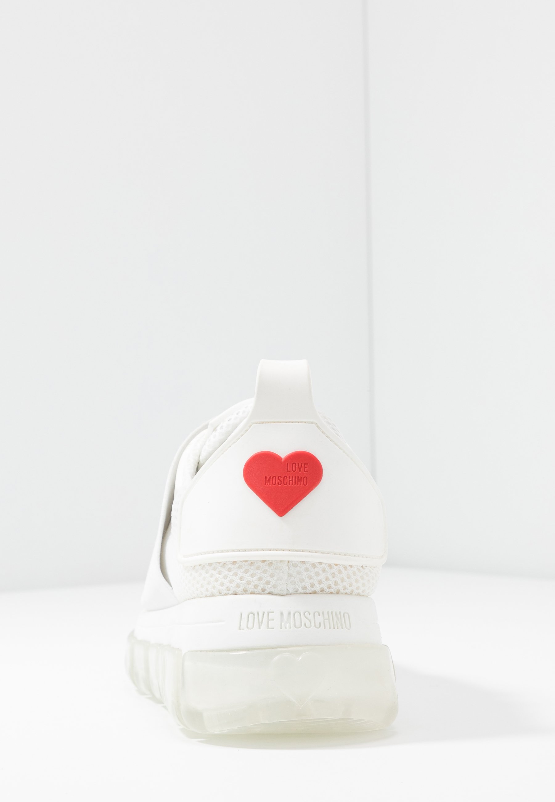 Love Moschino Joggesko bianco Zalando.no Love Moschino Joggesko powder Zalando.no