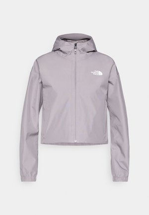 Lichtpaarse, cropped jas met kap, voorzien van een ritssluiting aan de voorkant en elastische manchetten. Heeft een klein wit logo op de linkerborst.