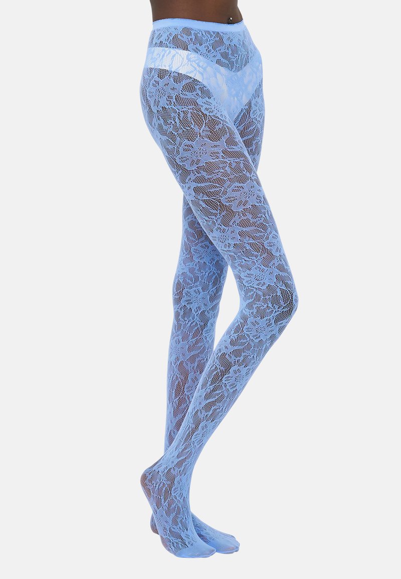 Ανοιχτό γαλάζιες δαντελωτές καλσόν με φλοράλ σχέδιο, ημιδιαφανή υφή και φαρδύ, μαλακό λάστιχο για άνεση και εφαρμογή.