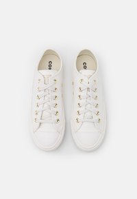 Converse CHUCK TAYLOR ALL STAR - Joggesko - vintage white/light gold