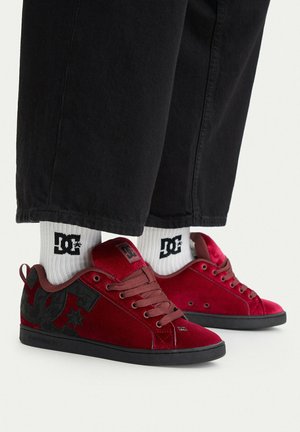DC Shoes, DC SHOES SNEAKERS WOMEN'S BURGUNDY 5907964184638 - Skate shoes - burgundy