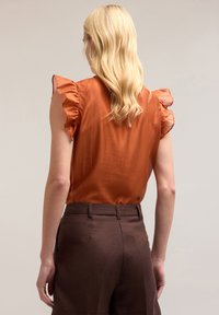 Thumbnail Image 3