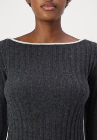 pure cashmere BOAT NECK DRESS - Džemperkleita - grey