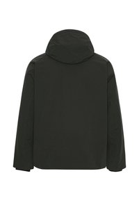 Huppari musta takki, rento malli, teksturoitu kangas, puhdas muotoilu, ei näkyviä kiinnittimiä ja suora helma. Takakuvassa näkyy saumattomat olkapäät.