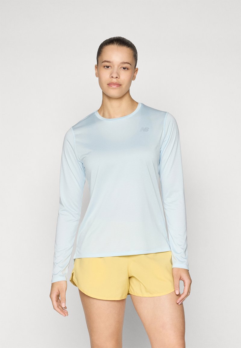New Balance SPORT ESSENTIALS LONG SLEEVE - Hosszú ujjú felső - frosted glass