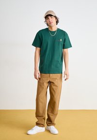 Thumbnail Image 3