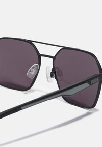 Puma UNISEX - Óculos de sol - black/black-smoke