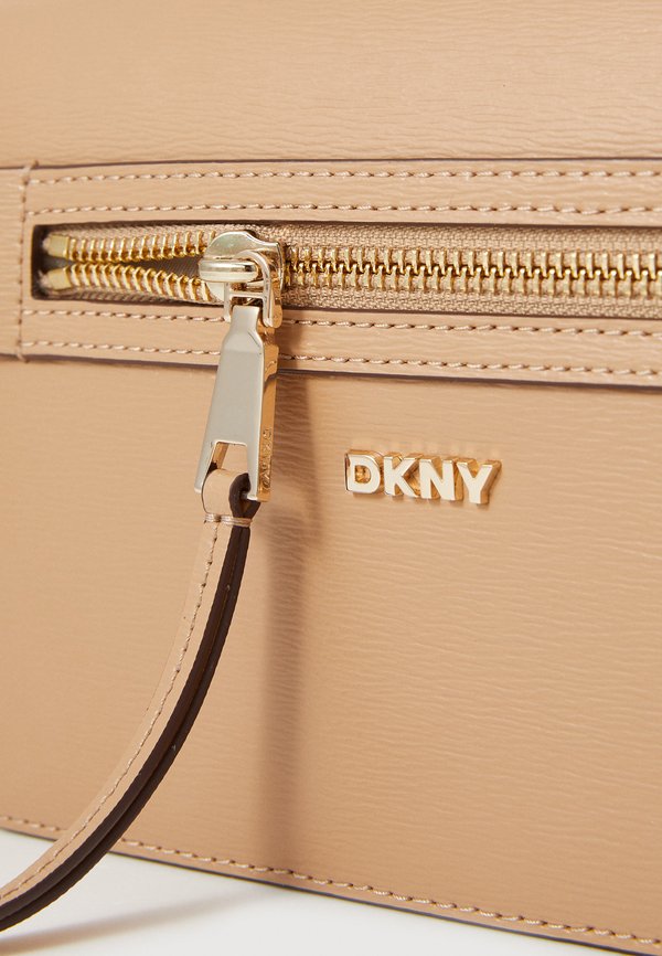 BRYANT AVE FLAP - Cross body bag - cappuccino2