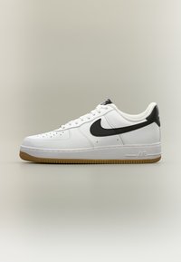 Неизбран, white/black-gum light brown
