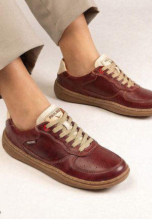 Pikolinos, Zapatos con cordones - bordeaux
