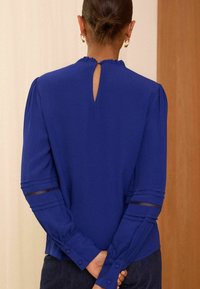 Love & Roses RUFFLE NECK PINTUCK DETAIL LONG SLEEVE - REGULAR FIT - Palaidinė - blue