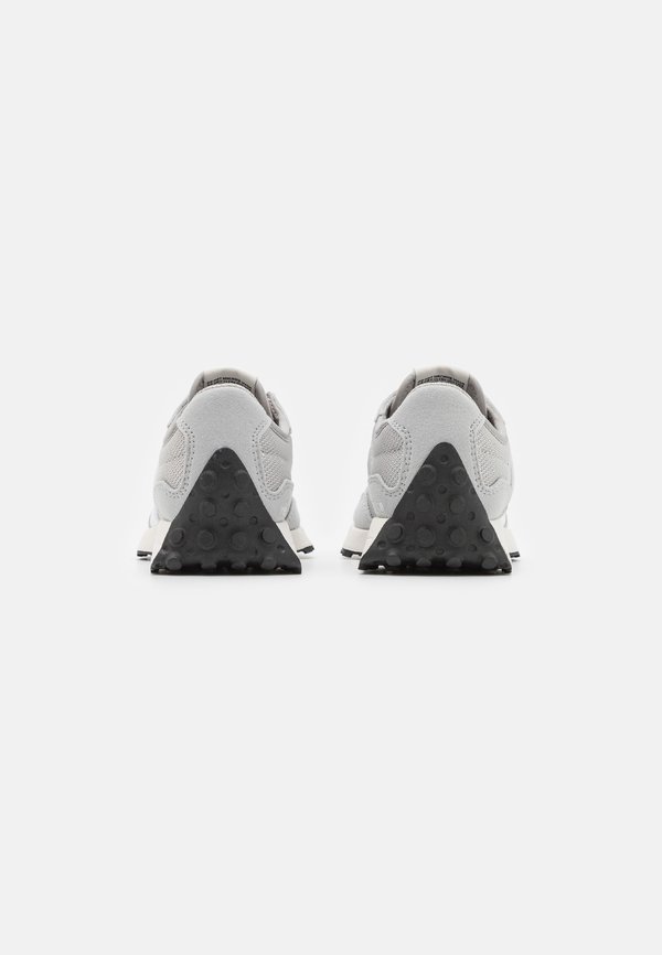 327 – Walkingschuh – raincloud