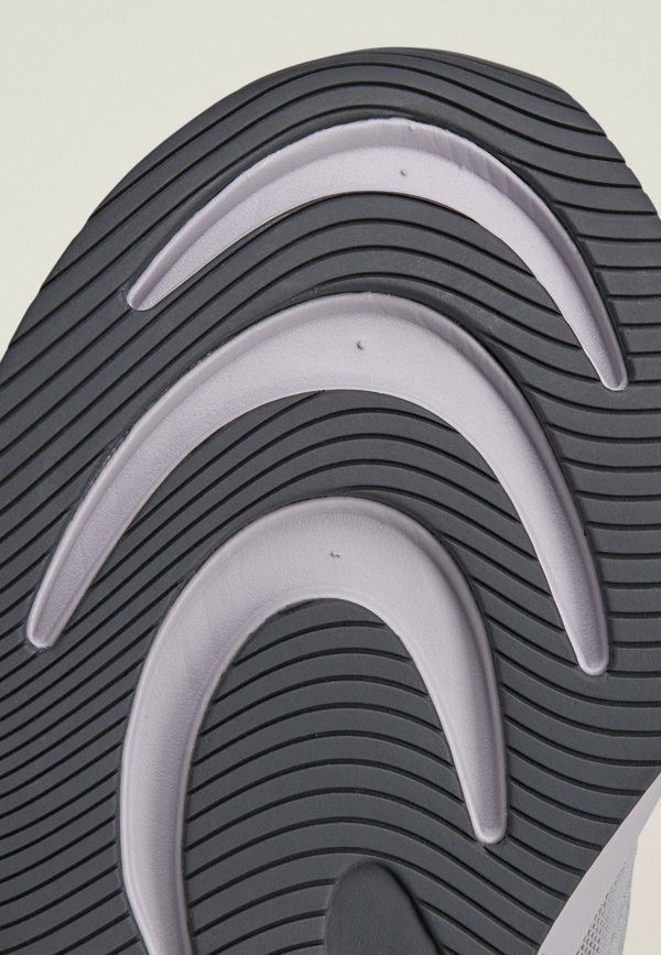 SPORTSWEAR 2000 - Training shoe2