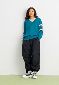 Converse CHUCK TAYLOR ALL STAR LUGGED 2.0 PLATFORM COUNTER CLIMATE EXTRA HIGH - Stivaletti stringati - black/egret