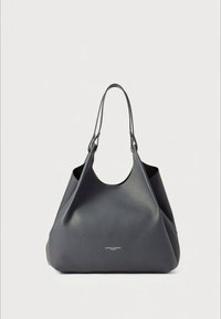 Geantă de mână din piele gri închis cu finisaj texturat, având un top mare deschis și două curele pentru umăr. Design minimalist, fără accesorii vizibile.