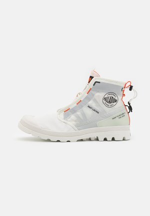 Palladium Šněrovací kotníkové boty - white