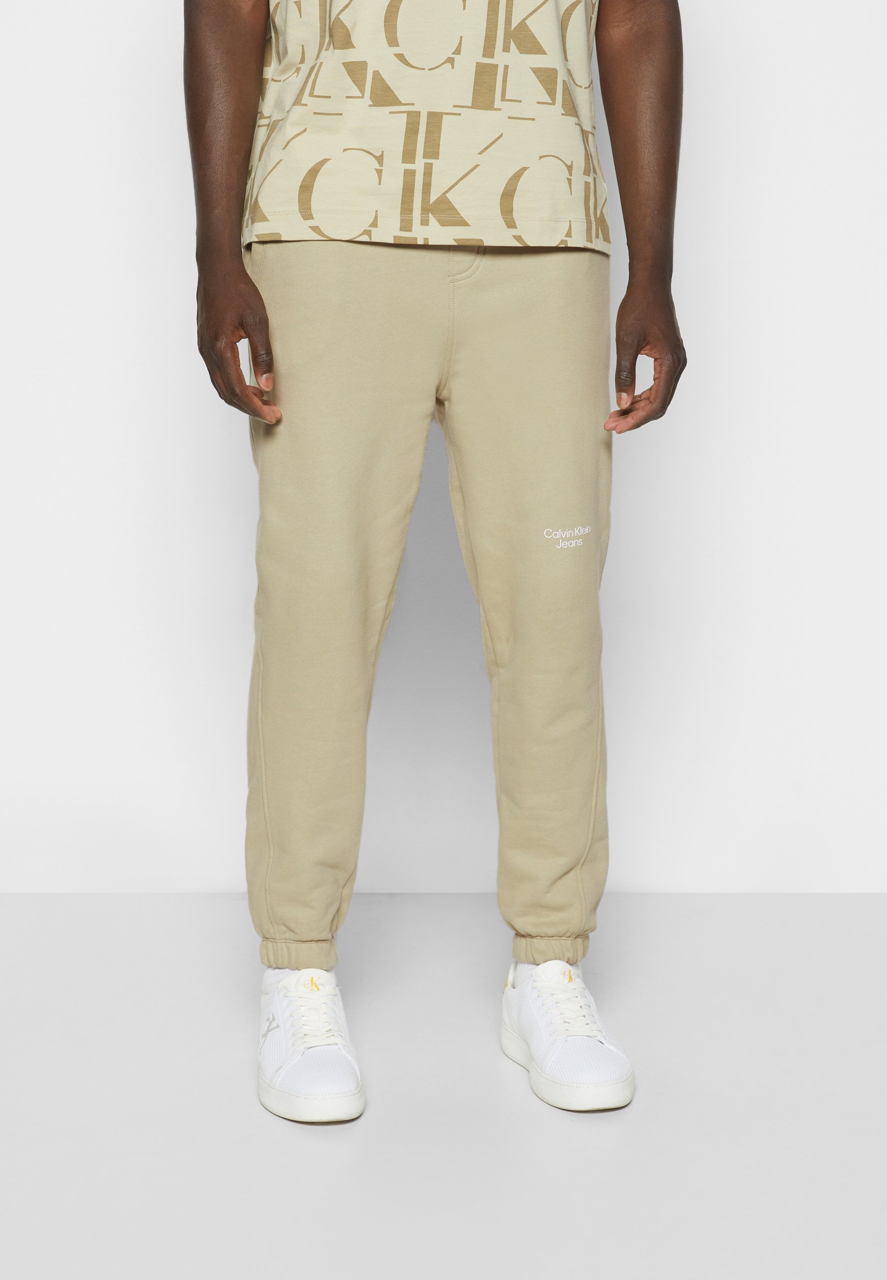 Calvin Klein Jeans STACKED LOGO PANT 