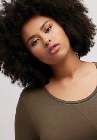 Ulla Popken Maglietta a manica lunga - dark brown