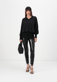 Pinko PANELLE PANTALONE - Hlače - nero limousine