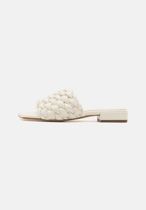ASTER WOVEN - Sandalias planas - white