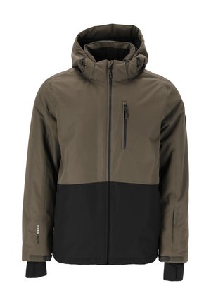 Heren waterproof jack in olijfgroen en zwart, met een geperforeerde borstzak, verstelbare capuchon en textiel voor isolatie.