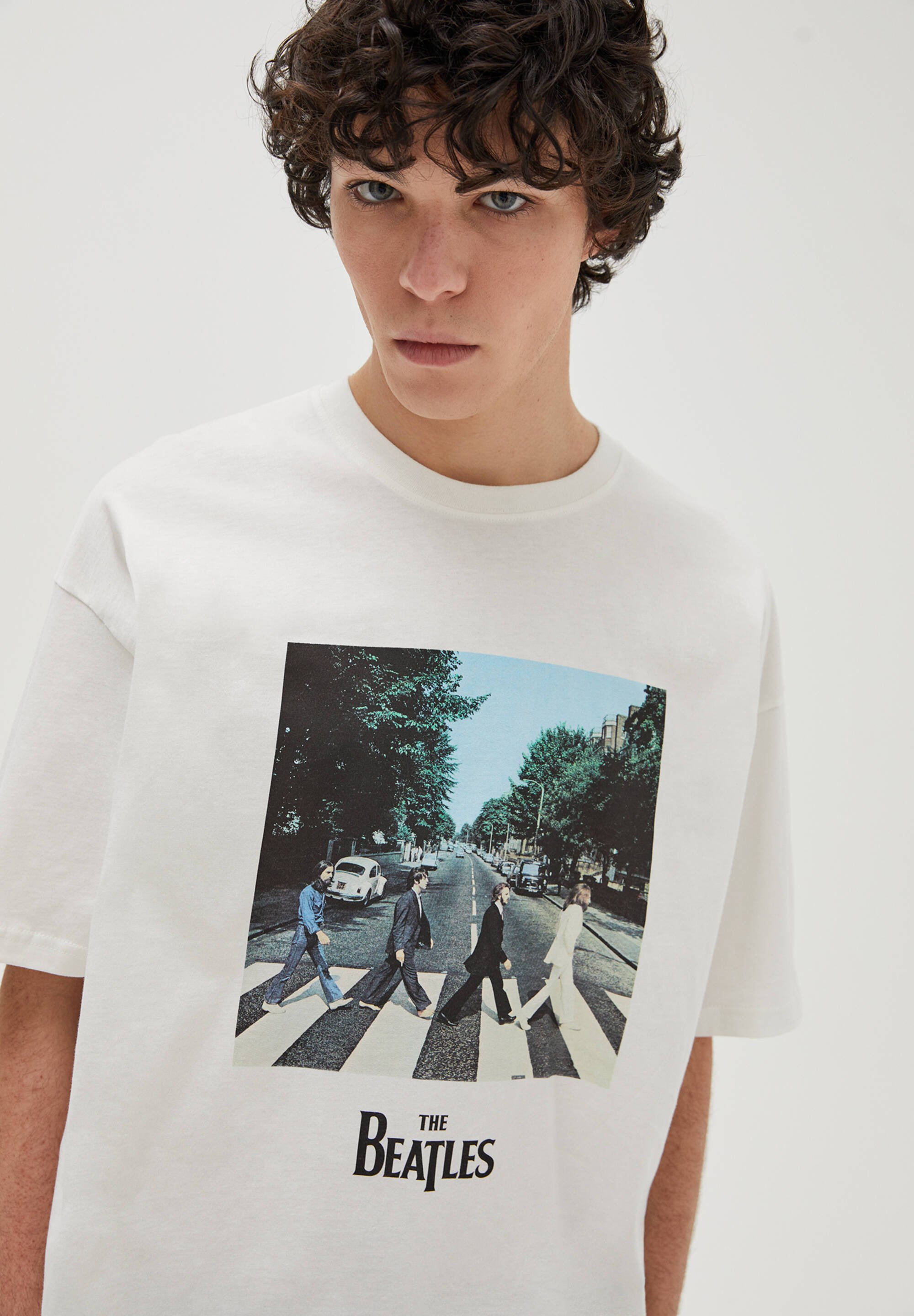pull and bear beatles t shirt