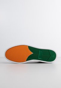 GANT MC JULIEN - Trainers - white/cognac