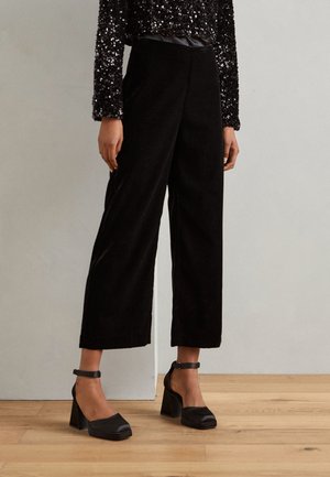 Lindex TROUSER LYKKE CROPPED - Püksid - black