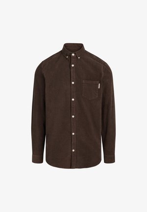 Chemise en velours côtelé marron à manches longues avec un col boutonné, une poche avant et des boutons blancs. Tissu texturé avec une finition lisse.