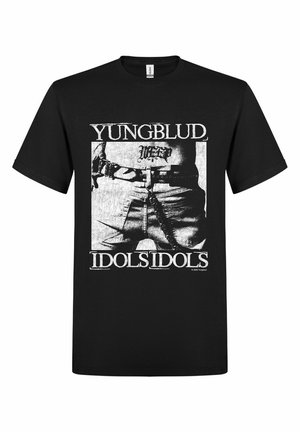 Black cotton t-shirt featuring a white graphic print with the text “YUNGBLUD” and “IDOLS IDOLS” and an image of a person’s midsection.