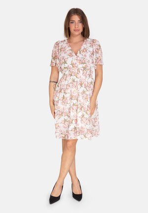 SOMMER  - Day dress - weiß