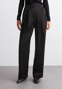 Marc O'Polo PLEATED STYLE WELT POCKETS - Pantalon classique - black