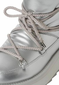 Tamaris Zimní obuv - silver