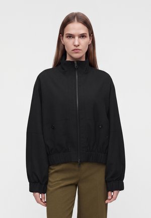Paul Smith, Леко яке - black