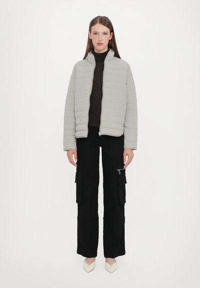 CLOSED QUILTED ZIP JACKET - Žieminė striukė - mud grey