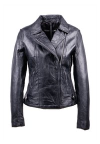 Czarna skórzana kurtka motocyklowa z asymetrycznym zamkiem błyskawicznym, kołnierzem z klapami, bocznymi kieszeniami i dopasowaną talią, prezentowana na białym tle.