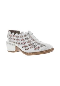 Chaussure pour femme en daim blanc tissé, avec un petit talon carré et des accents multicolores, un design ajouré et des détails de couture.
